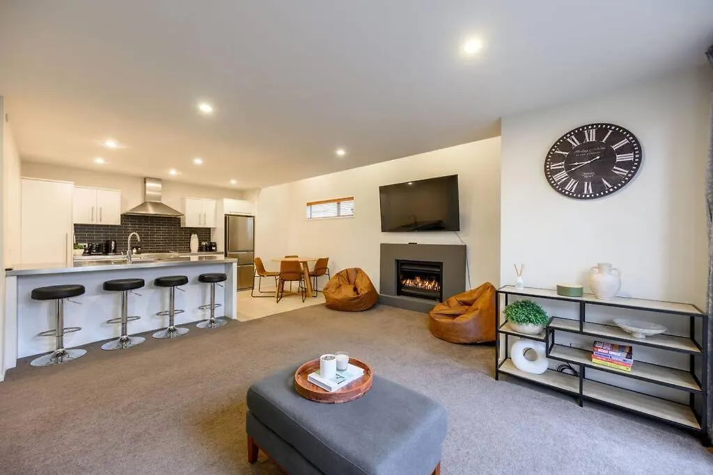 Center City Home With Parking Christchurch